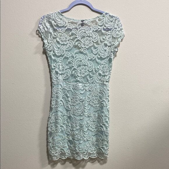 Divided H&M Mint Green Floral Lace Bodycon Mini Dress Sz 4 - Picture 4 of 10